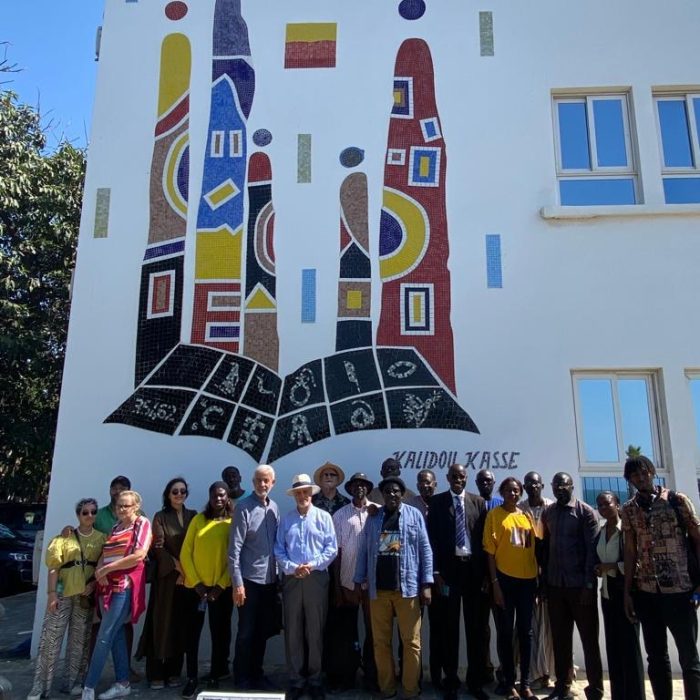 On December 8, 2022, the plaque for Kalidou Kassé’s mural “Le Parcours de l’Étudiant” at IFAN, Dakar—Senegal’s institute and museum for African arts and heritage—was unveiled with IFAN authorities and Moroccan and Senegalese artists.