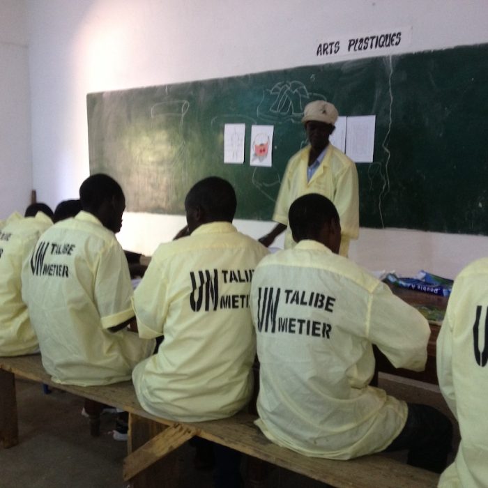 In 2013, in Thiès, Kalidou Kassé, through his school Taggat, initiated and offered the training programme ‘Un Talibé, Un Métier’, aimed at providing talibés with vocational skills alongside their Qur’anic education.
