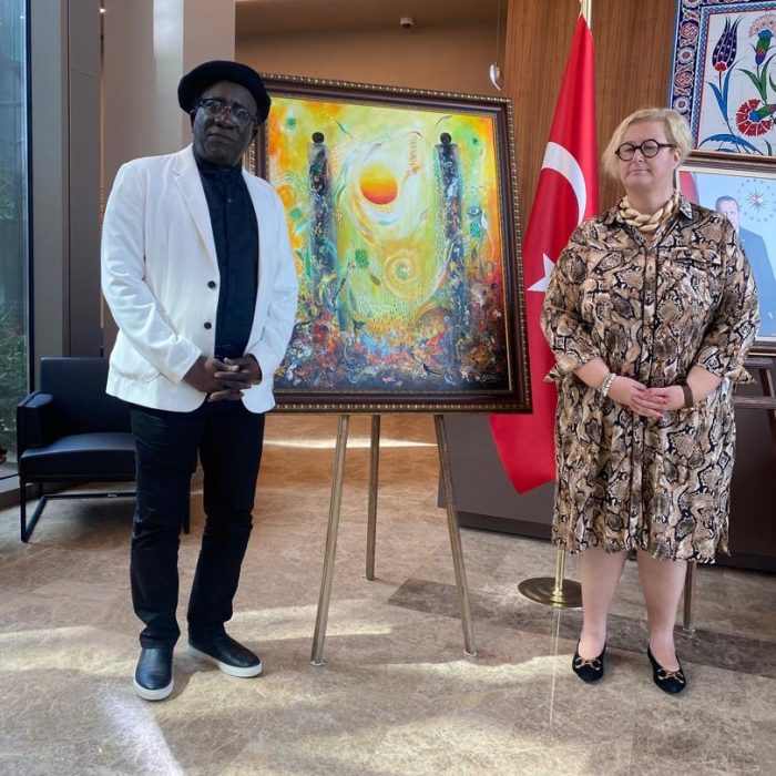 In February 2023, Kalidou Kassé donated one of his paintings for an auction supporting the victims of the earthquakes in Turkey.